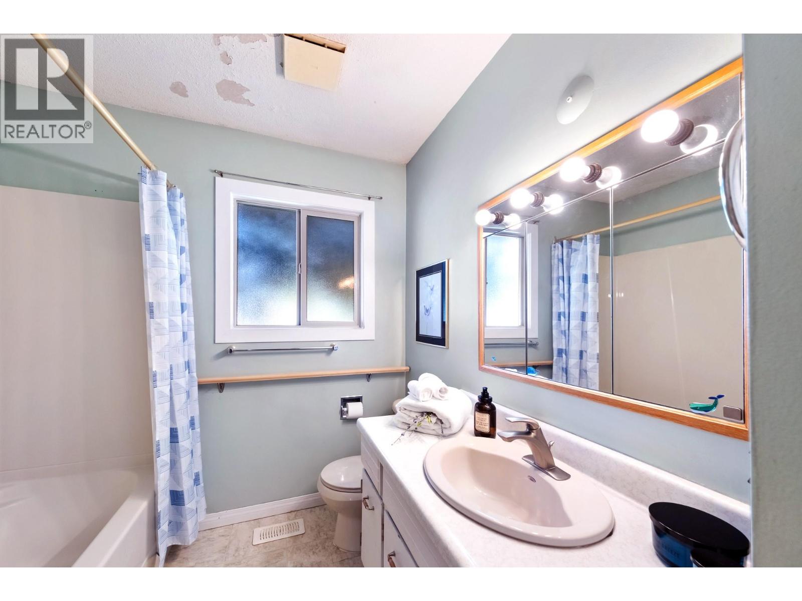 1230 Creekside Road, Kelowna, British Columbia  V1X 1B3 - Photo 17 - 10398312