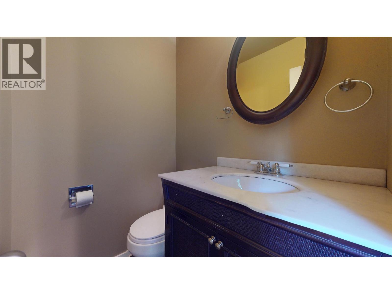612 17th Avenue S, Cranbrook, British Columbia  V1C 3B5 - Photo 11 - 10399108