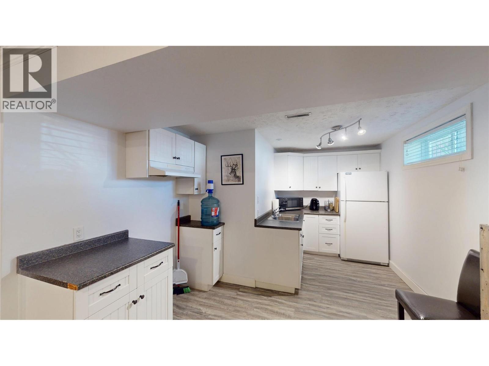 612 17th Avenue S, Cranbrook, British Columbia  V1C 3B5 - Photo 19 - 10399108
