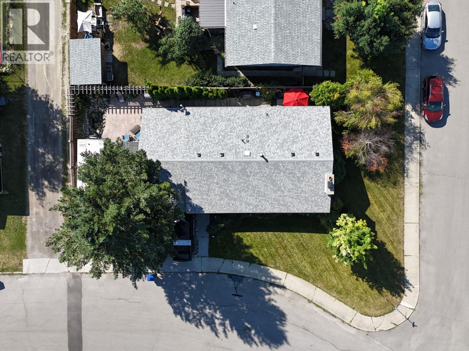 612 17th Avenue S, Cranbrook, British Columbia  V1C 3B5 - Photo 3 - 10399108