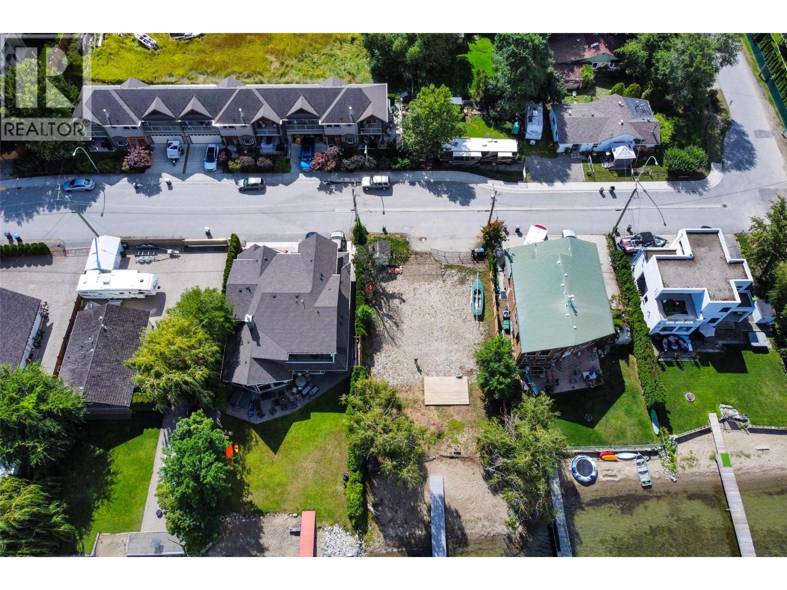 3242 Clement Road, Lake Country, British Columbia  V4V 1X7 - Photo 4 - 10399089