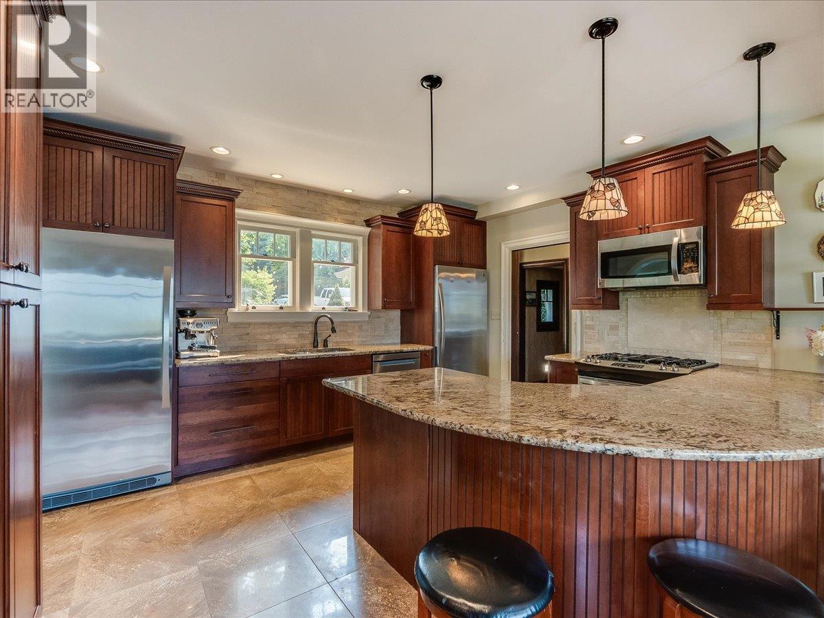 411 Hamilton Avenue, Nelson, British Columbia  V1L 3G1 - Photo 10 - 10398510