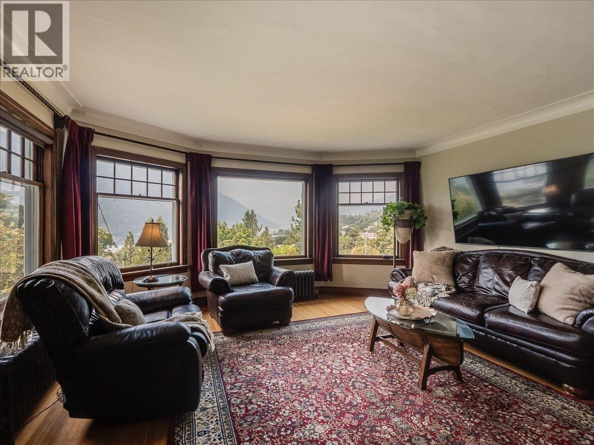 411 Hamilton Avenue, Nelson, British Columbia  V1L 3G1 - Photo 19 - 10398510