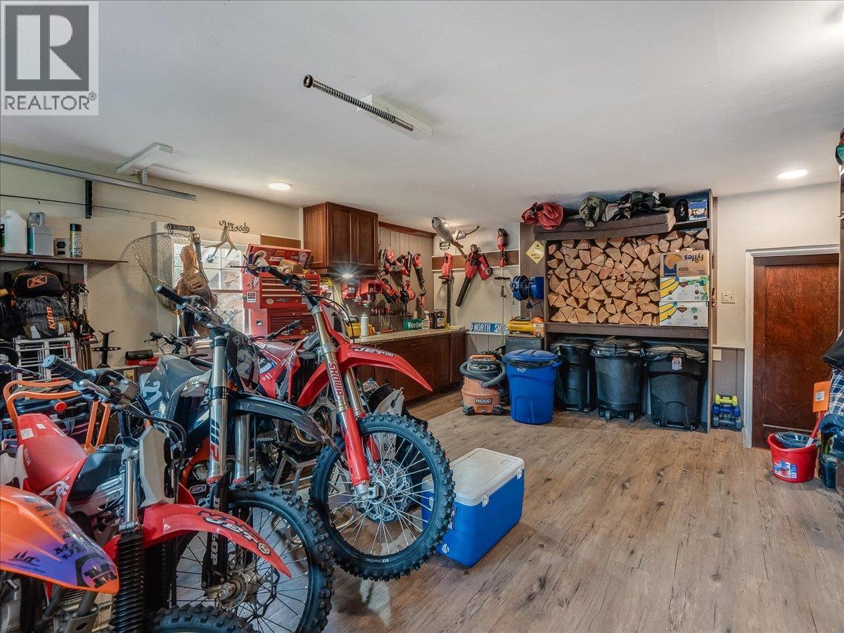 411 Hamilton Avenue, Nelson, British Columbia  V1L 3G1 - Photo 27 - 10398510