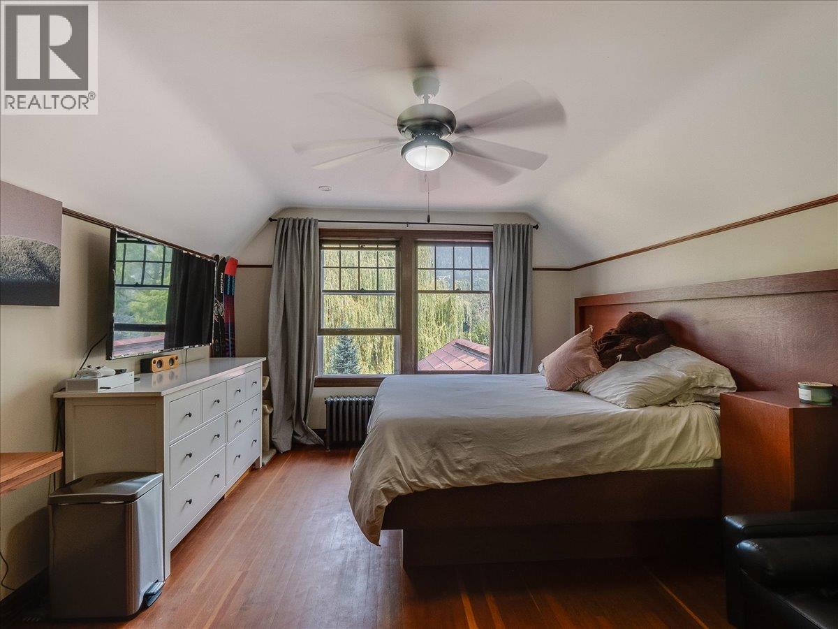 411 Hamilton Avenue, Nelson, British Columbia  V1L 3G1 - Photo 36 - 10398510