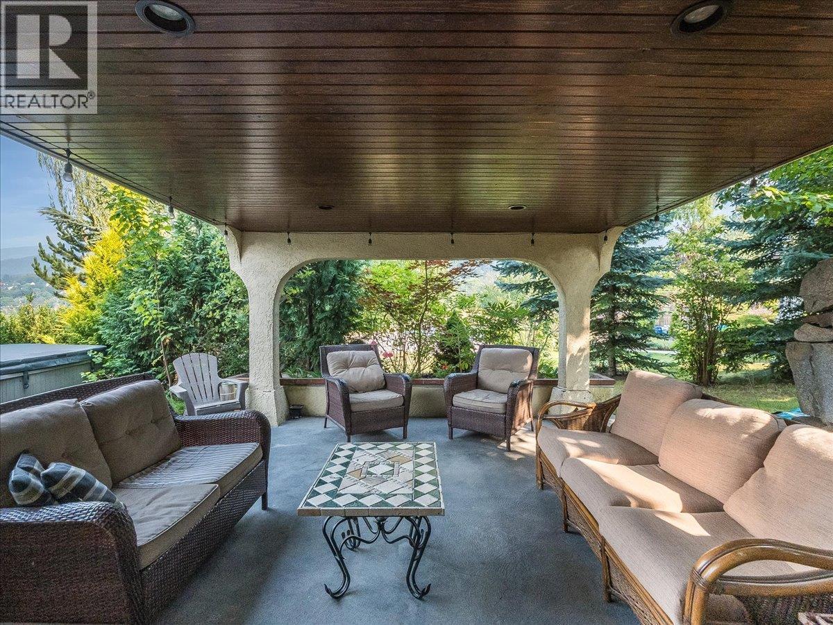 411 Hamilton Avenue, Nelson, British Columbia  V1L 3G1 - Photo 42 - 10398510