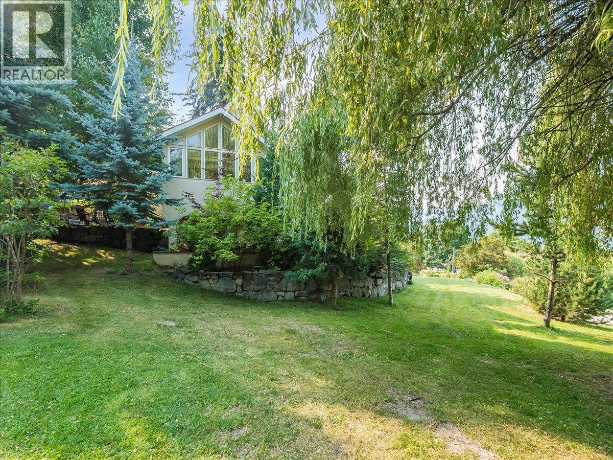 411 Hamilton Avenue, Nelson, British Columbia  V1L 3G1 - Photo 54 - 10398510