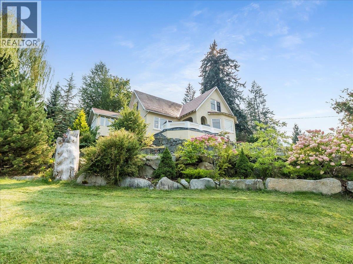 411 Hamilton Avenue, Nelson, British Columbia  V1L 3G1 - Photo 6 - 10398510