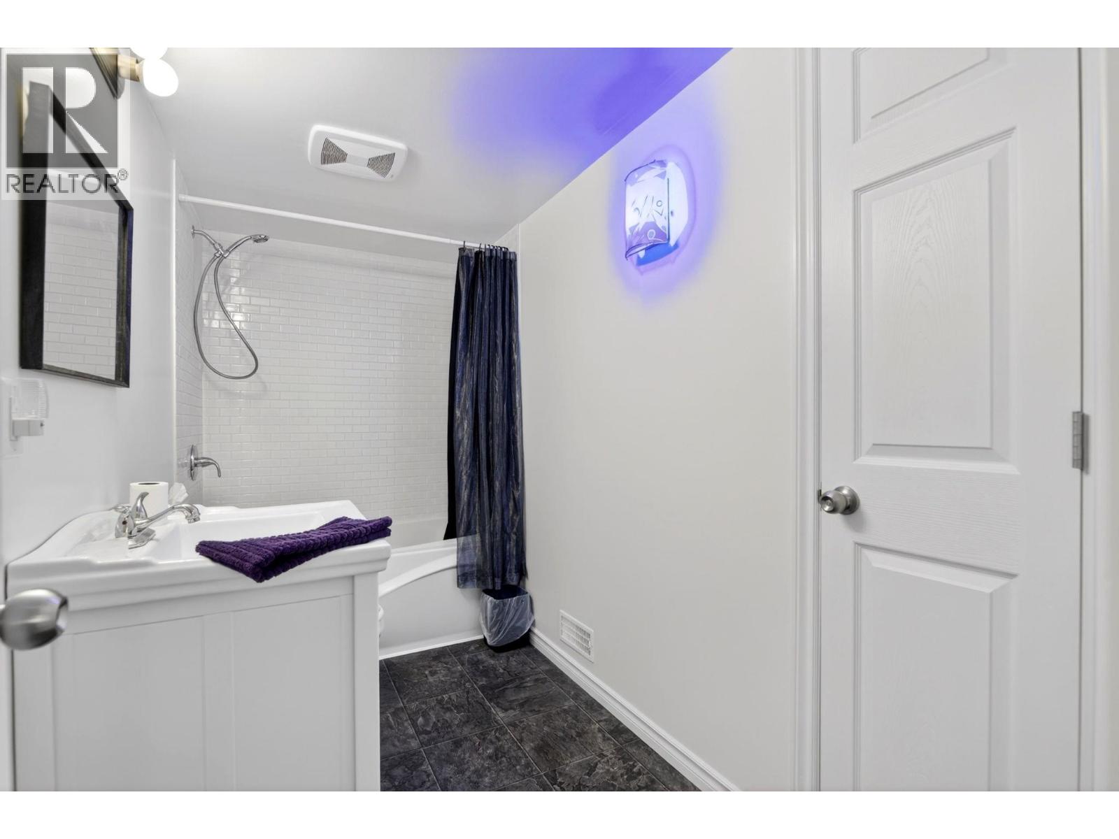 2272 Shannon Hills Drive, West Kelowna, British Columbia  V4T 2P1 - Photo 27 - 10397810