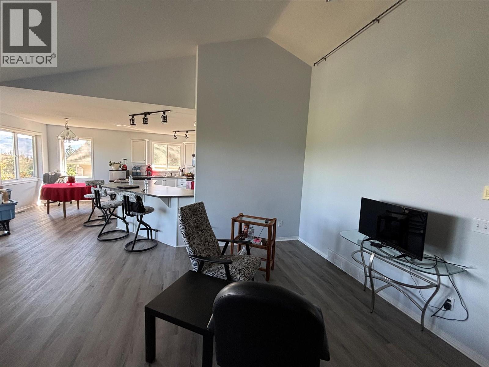 2272 Shannon Hills Drive, West Kelowna, British Columbia  V4T 2P1 - Photo 7 - 10397810