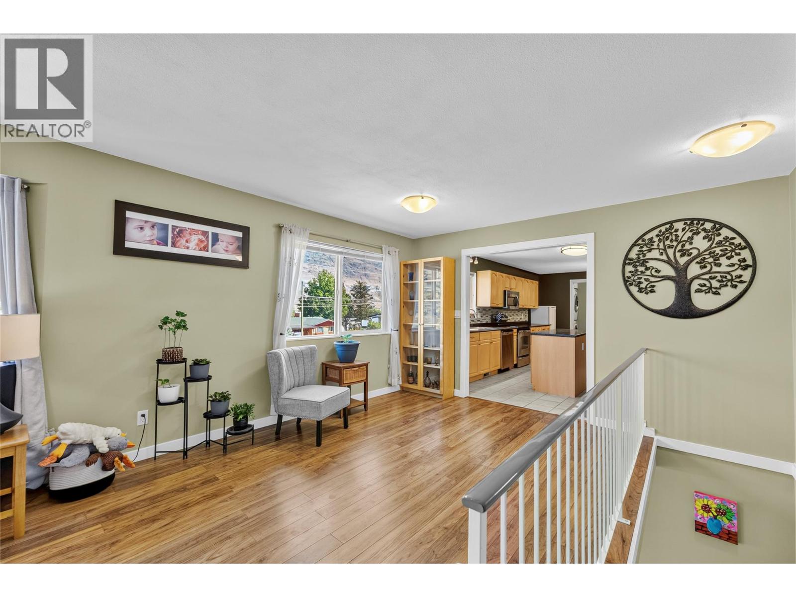 2045 Valleyview Drive, Kamloops, British Columbia  V2C 4C3 - Photo 12 - 10399137