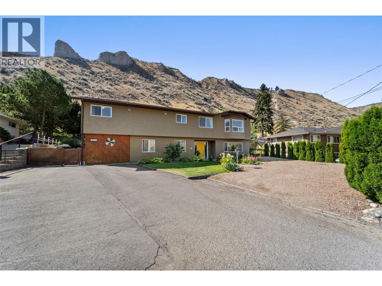 2045 Valleyview Drive, Kamloops, British Columbia  V2C 4C3 - Photo 3 - 10399137
