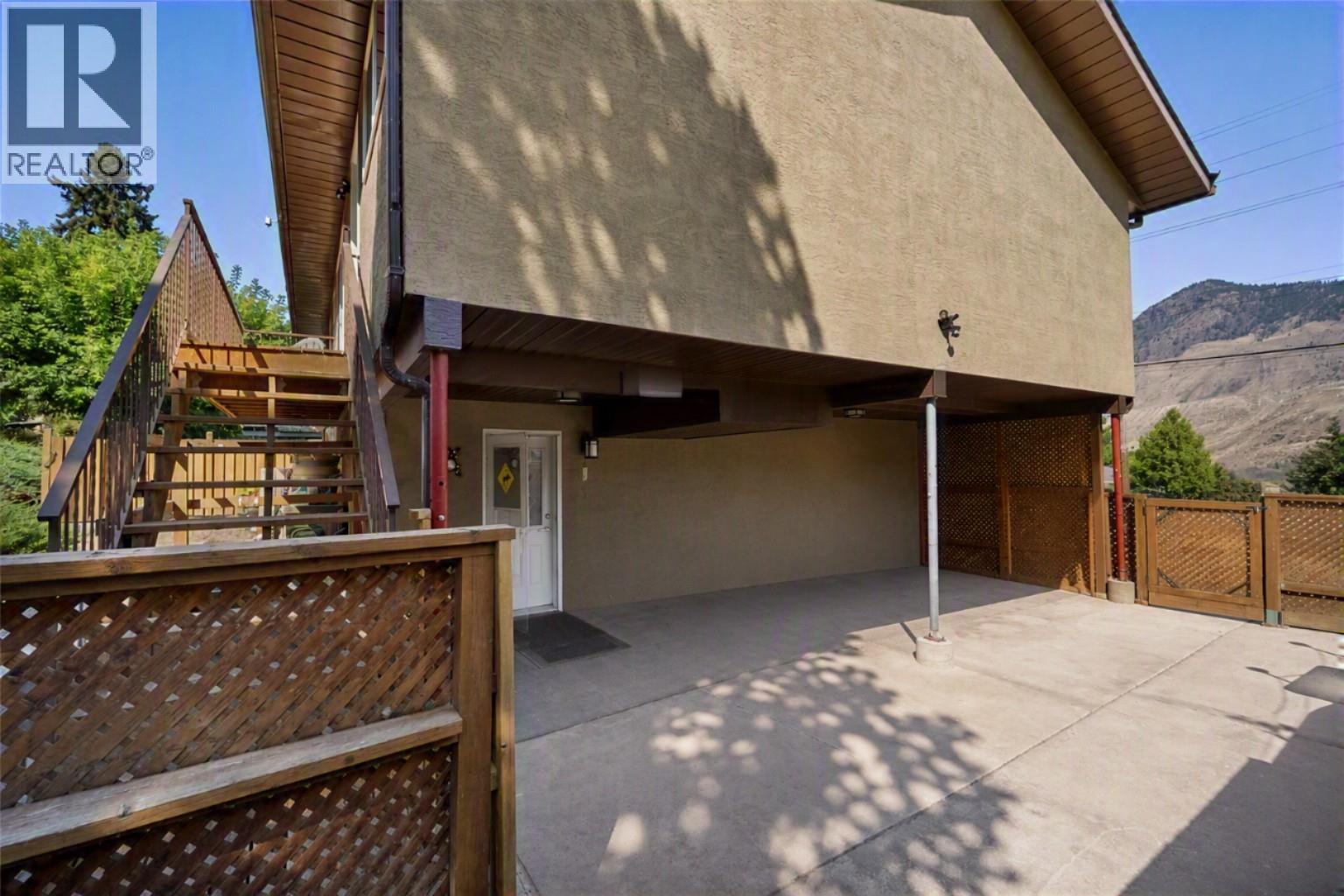 2045 Valleyview Drive, Kamloops, British Columbia  V2C 4C3 - Photo 5 - 10399137