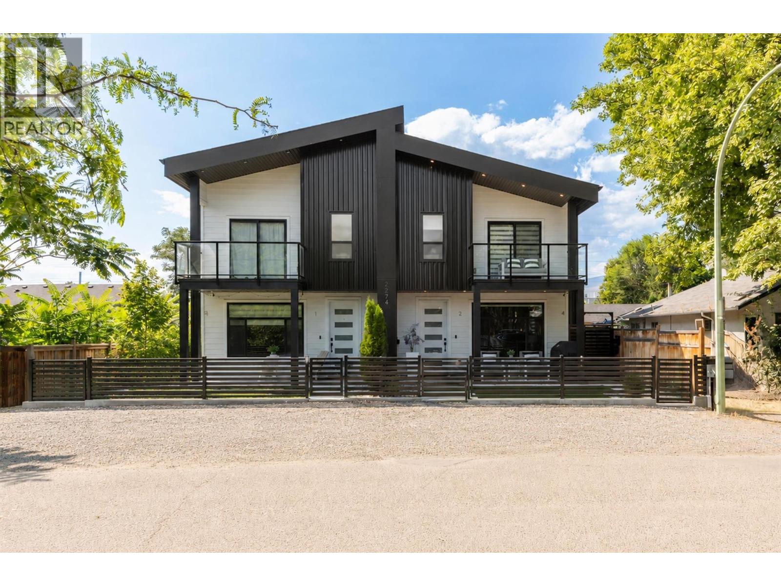 2274 Woodlawn Street Unit# 2, Kelowna, British Columbia  V1Y 2T2 - Photo 2 - 10398920
