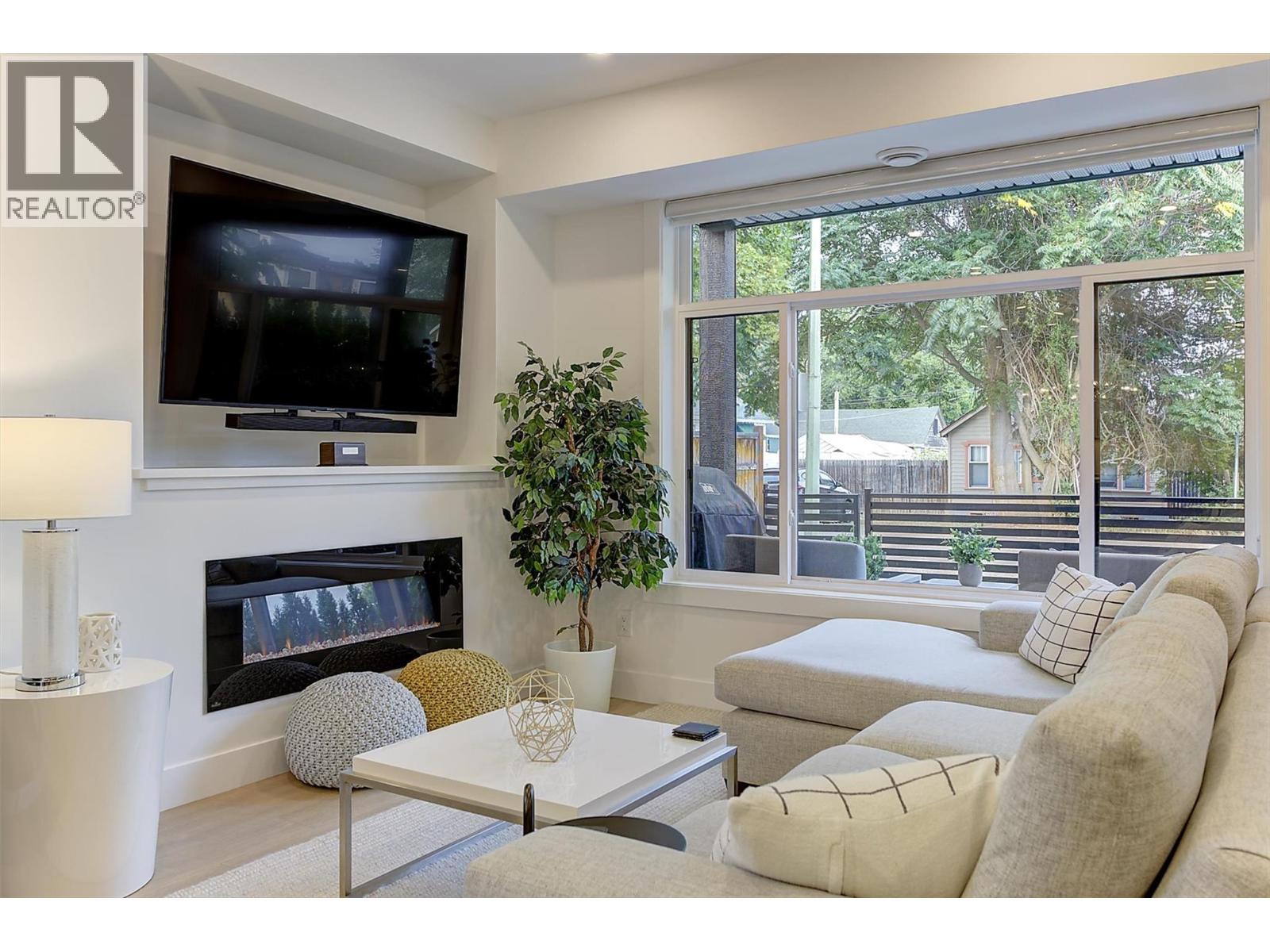 2274 Woodlawn Street Unit# 2, Kelowna, British Columbia  V1Y 2T2 - Photo 8 - 10398920