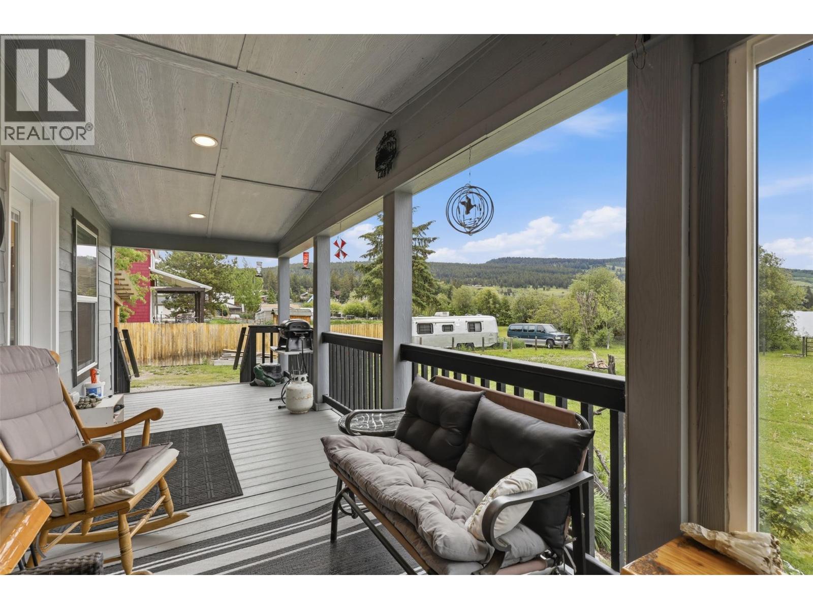 3025 Powell Road, Kamloops, British Columbia  V0E 3E1 - Photo 12 - 10399146