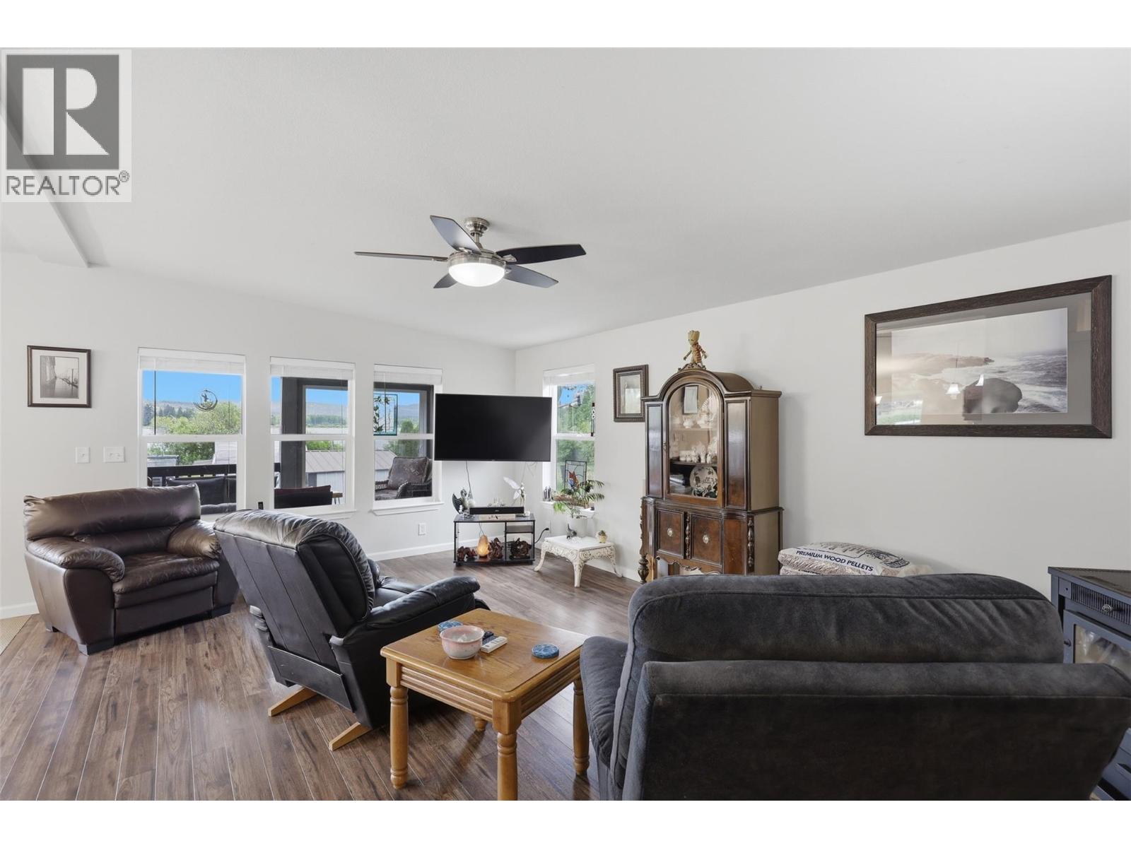 3025 Powell Road, Kamloops, British Columbia  V0E 3E1 - Photo 15 - 10399146