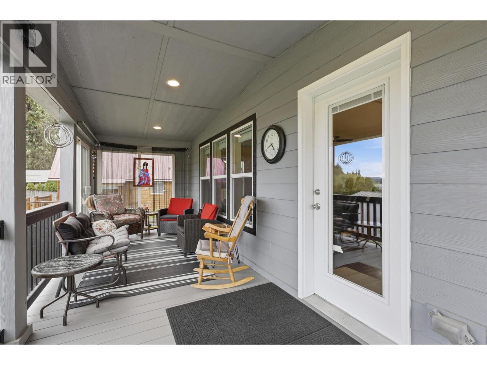 3025 Powell Road, Kamloops, British Columbia  V0E 3E1 - Photo 3 - 10399146