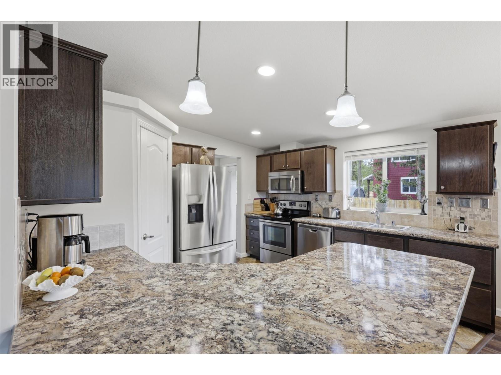 3025 Powell Road, Kamloops, British Columbia  V0E 3E1 - Photo 5 - 10399146