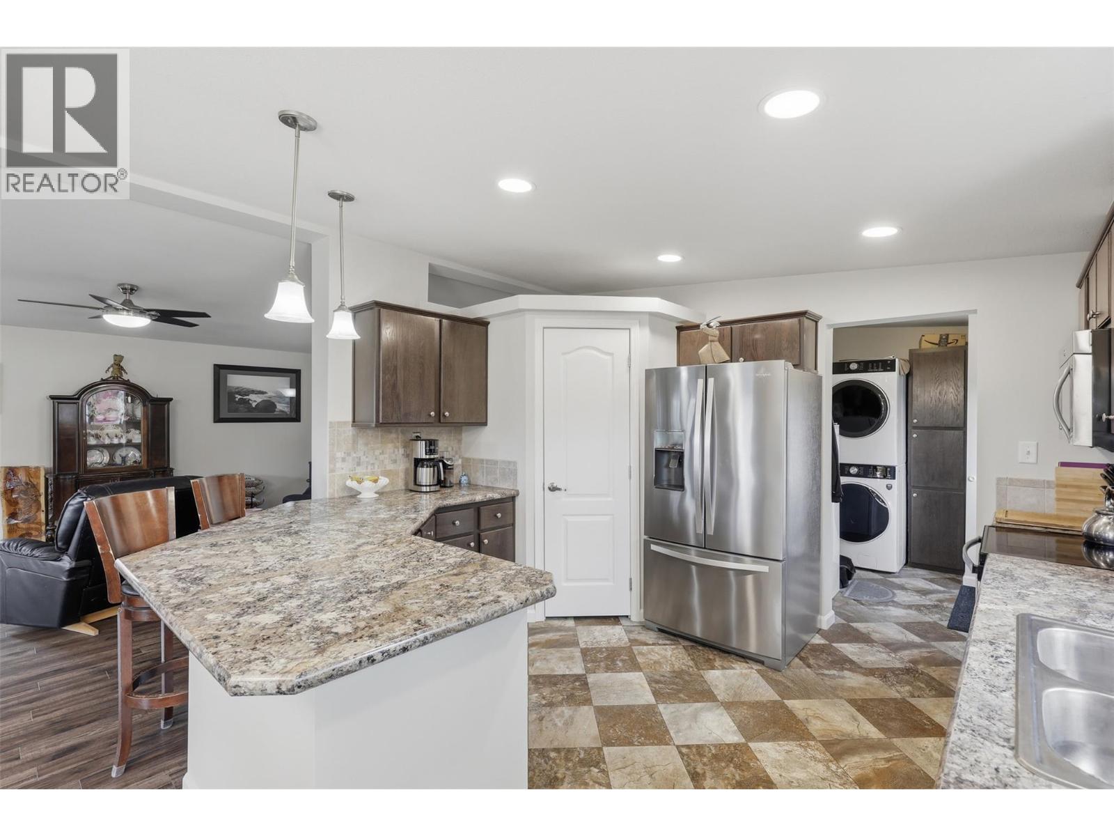 3025 Powell Road, Kamloops, British Columbia  V0E 3E1 - Photo 6 - 10399146