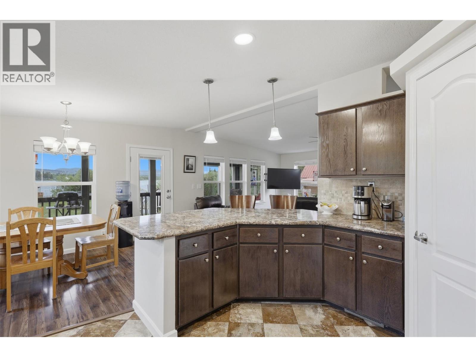 3025 Powell Road, Kamloops, British Columbia  V0E 3E1 - Photo 7 - 10399146