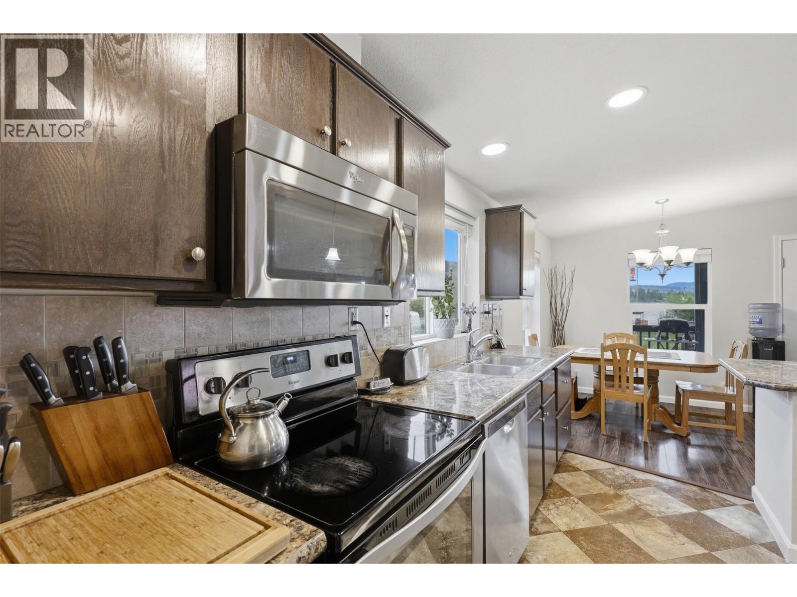 3025 Powell Road, Kamloops, British Columbia  V0E 3E1 - Photo 8 - 10399146
