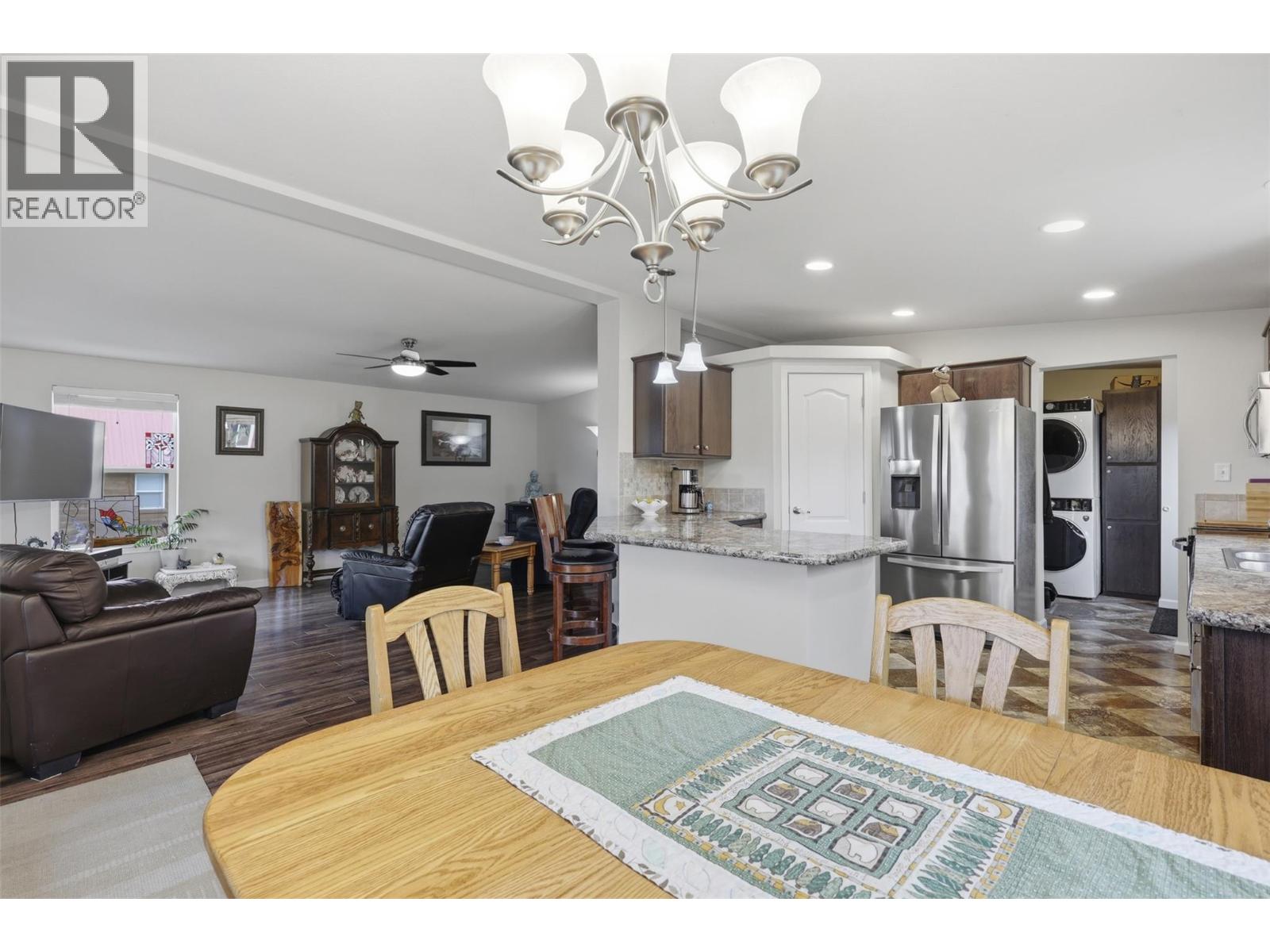 3025 Powell Road, Kamloops, British Columbia  V0E 3E1 - Photo 9 - 10399146