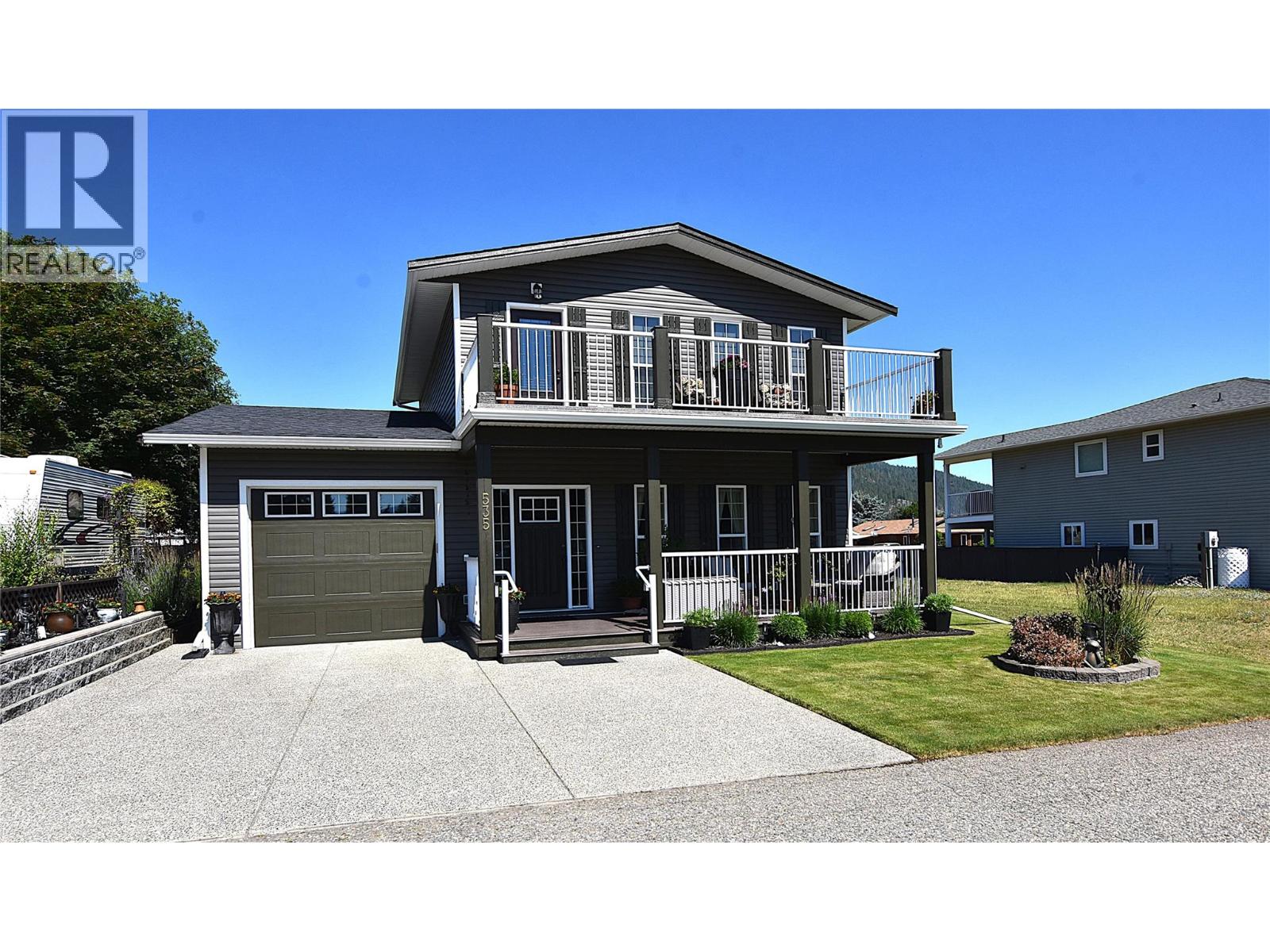 535 Loon Avenue, Vernon, British Columbia  V1H 2A1 - Photo 2 - 10399115