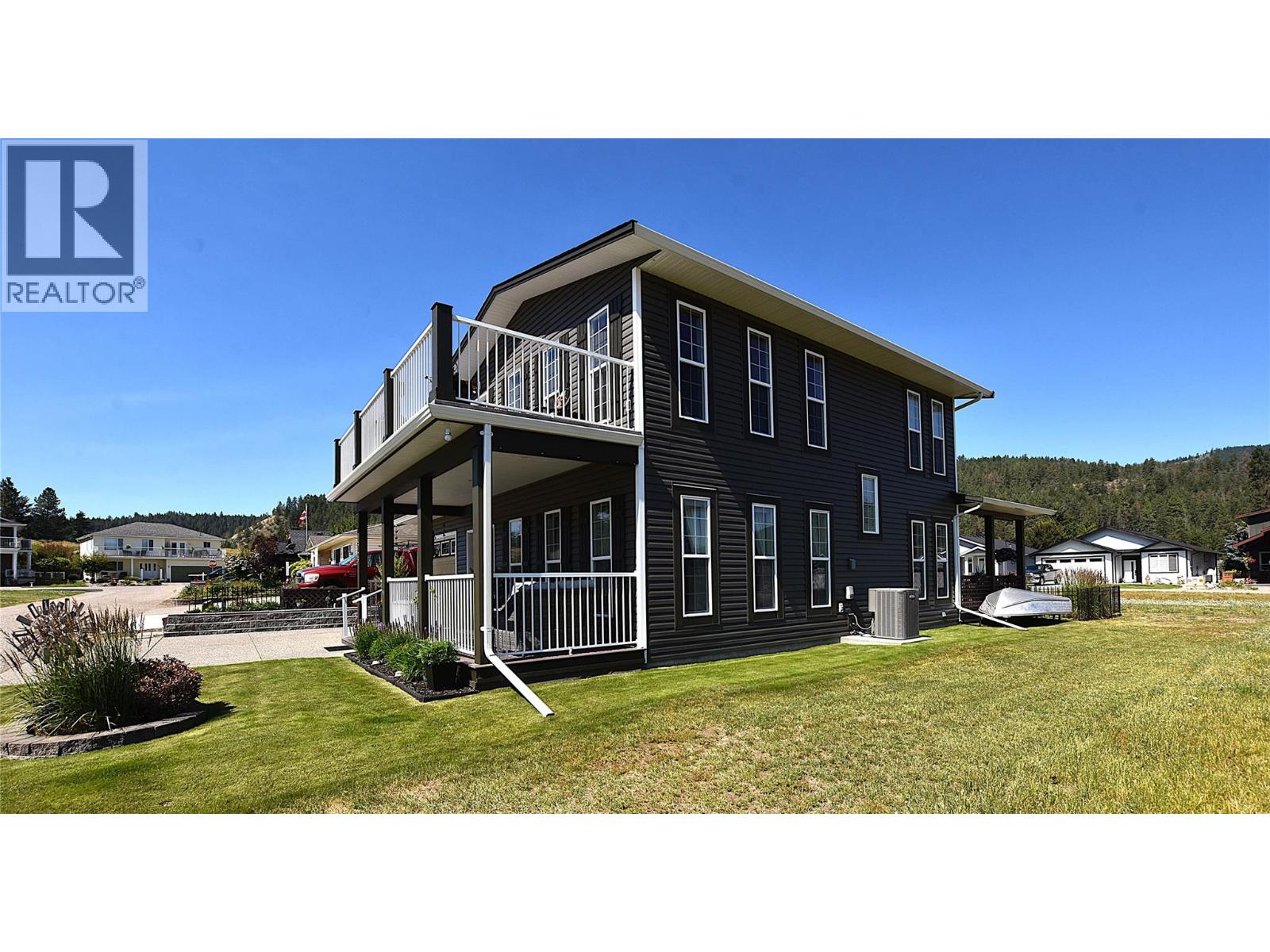 535 Loon Avenue, Vernon, British Columbia  V1H 2A1 - Photo 3 - 10399115