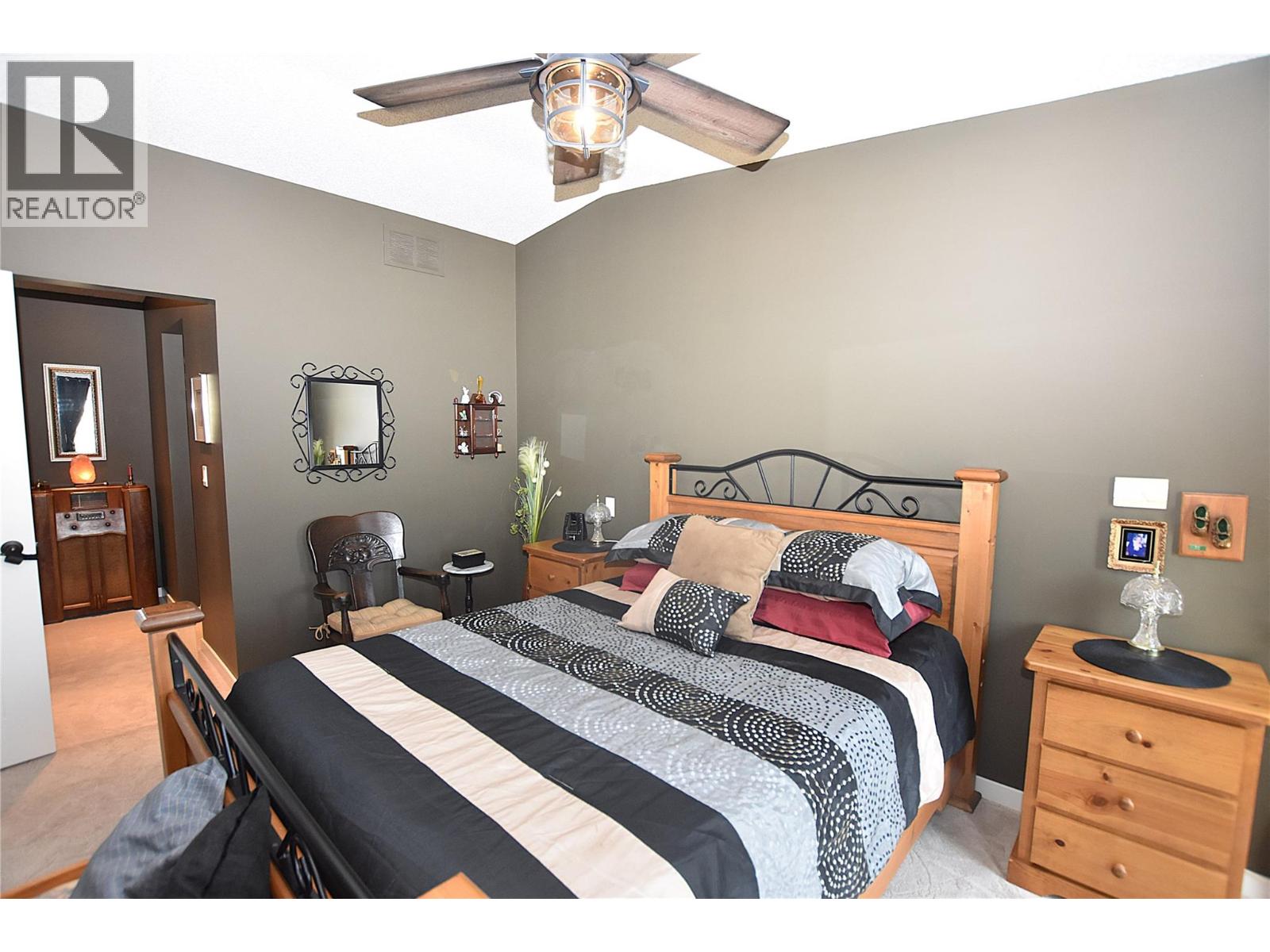535 Loon Avenue, Vernon, British Columbia  V1H 2A1 - Photo 32 - 10399115