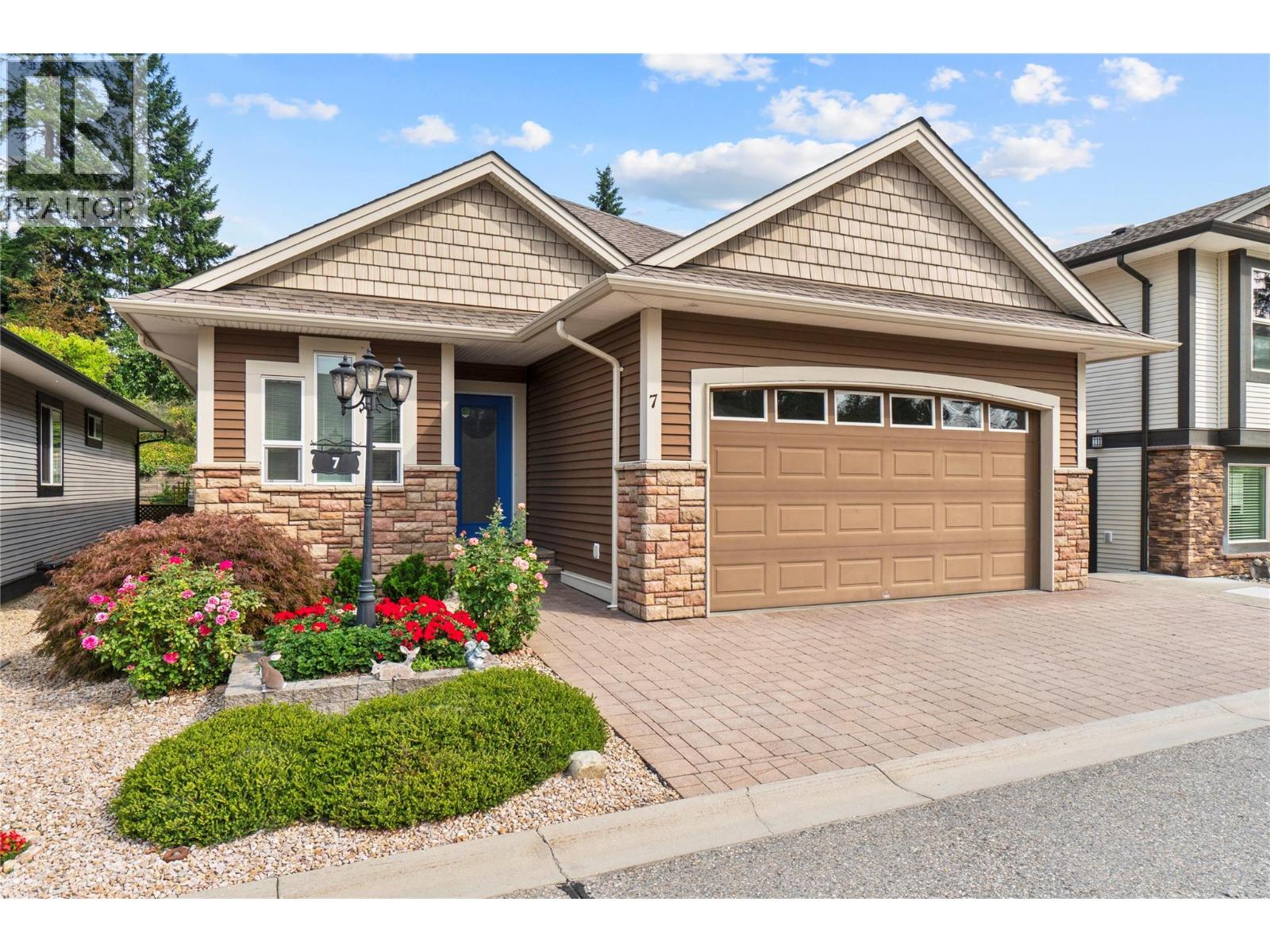 2850 7 Avenue Ne Unit# 7, Salmon Arm, British Columbia  V1E 0B7 - Photo 1 - 10399126