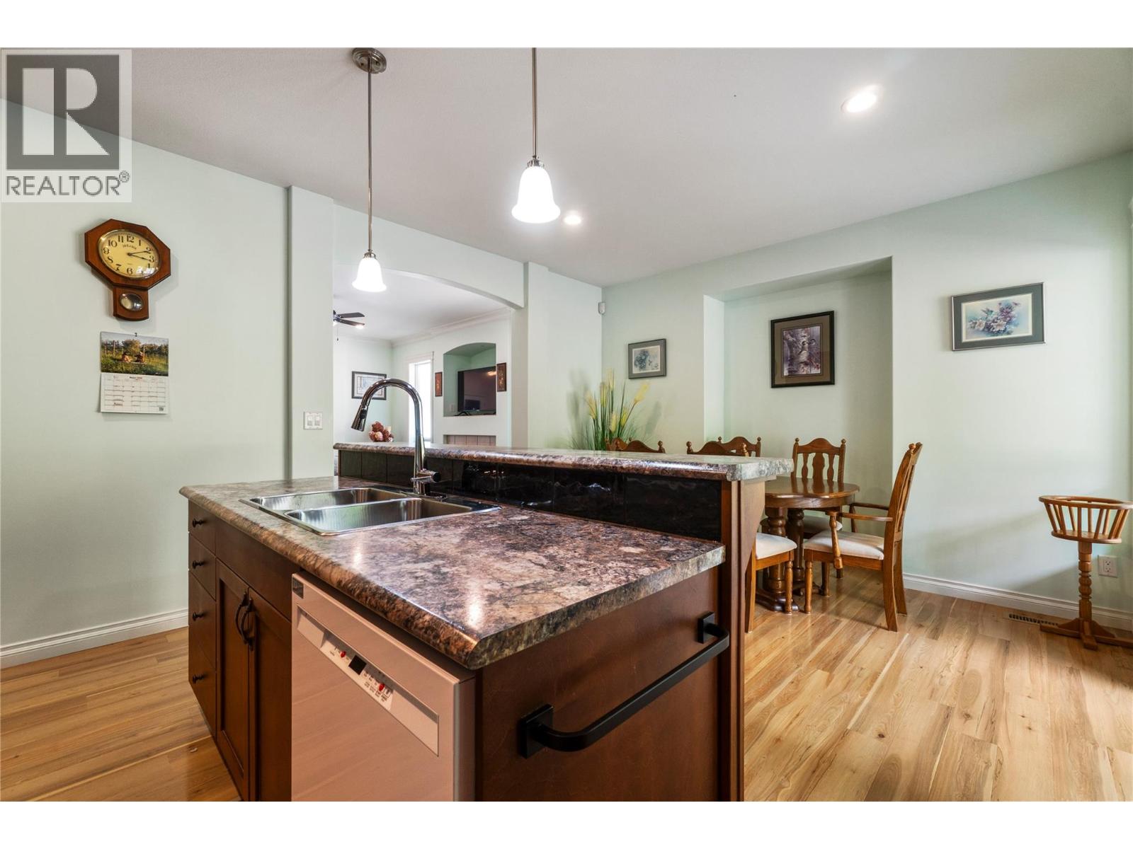 2850 7 Avenue Ne Unit# 7, Salmon Arm, British Columbia  V1E 0B7 - Photo 17 - 10399126