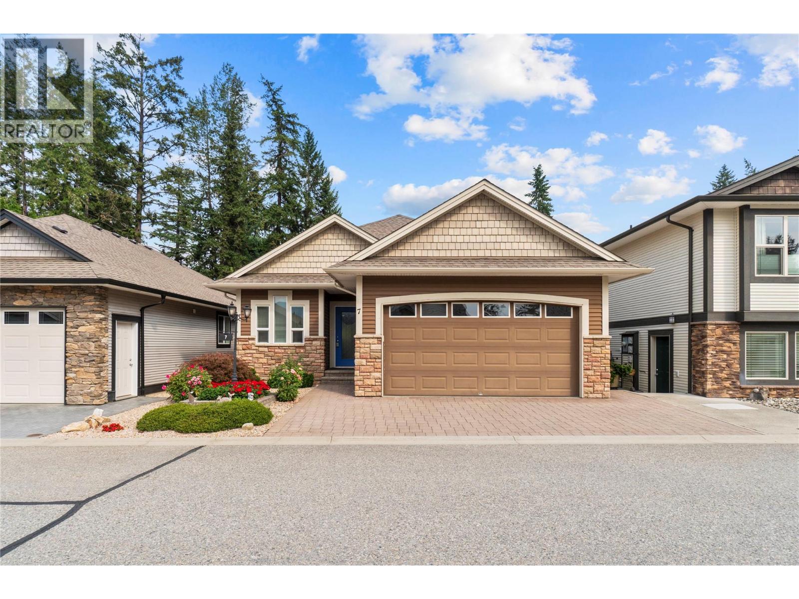 2850 7 Avenue Ne Unit# 7, Salmon Arm, British Columbia  V1E 0B7 - Photo 2 - 10399126