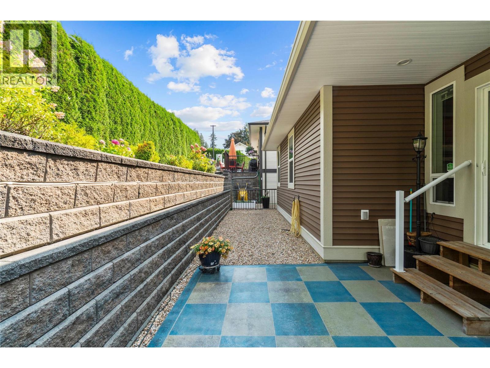 2850 7 Avenue Ne Unit# 7, Salmon Arm, British Columbia  V1E 0B7 - Photo 43 - 10399126