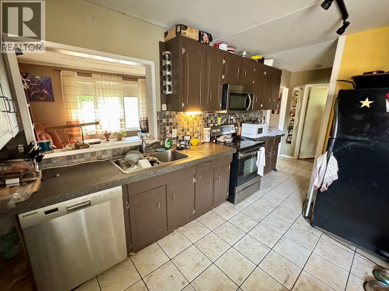 223 Larch Avenue, Kamloops, British Columbia  V2B 1C8 - Photo 10 - 10399110