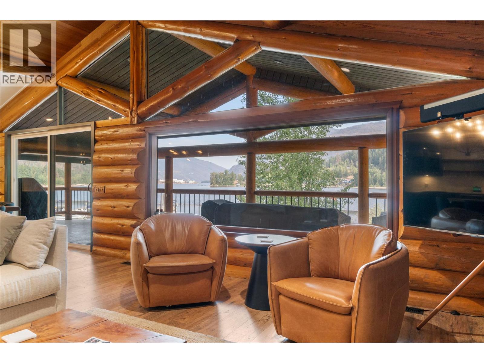 8758 Holding Road Unit# 1, Adams Lake, British Columbia  V0E 1M2 - Photo 10 - 10399106