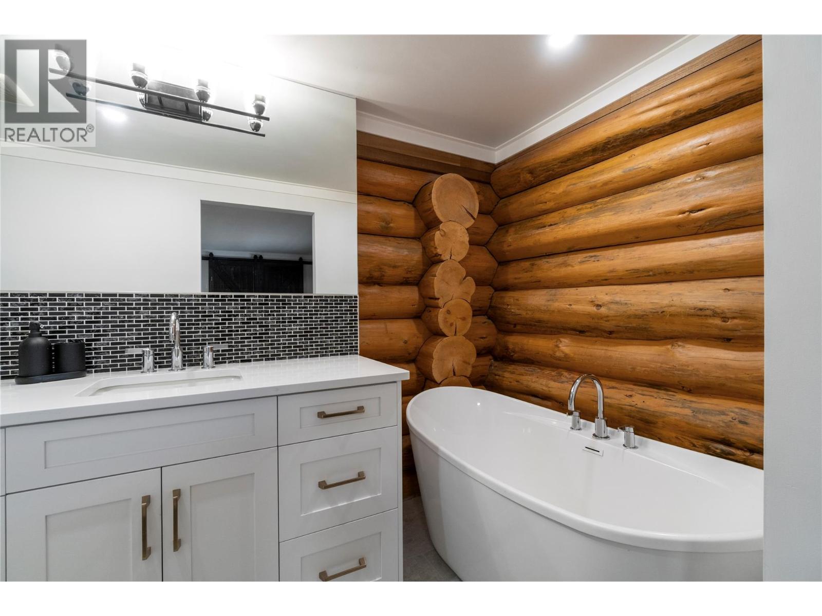 8758 Holding Road Unit# 1, Adams Lake, British Columbia  V0E 1M2 - Photo 36 - 10399106