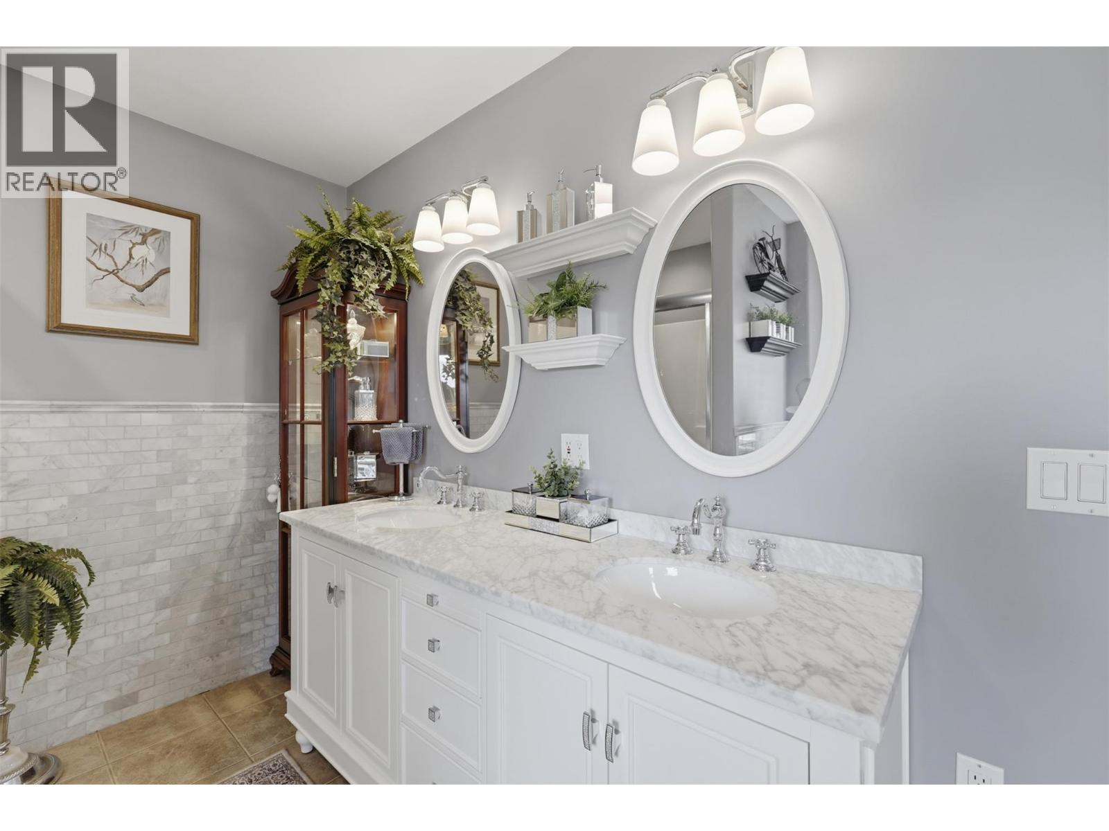 906 Invermere Court, Kamloops, British Columbia  V2B 7T4 - Photo 36 - 10399130
