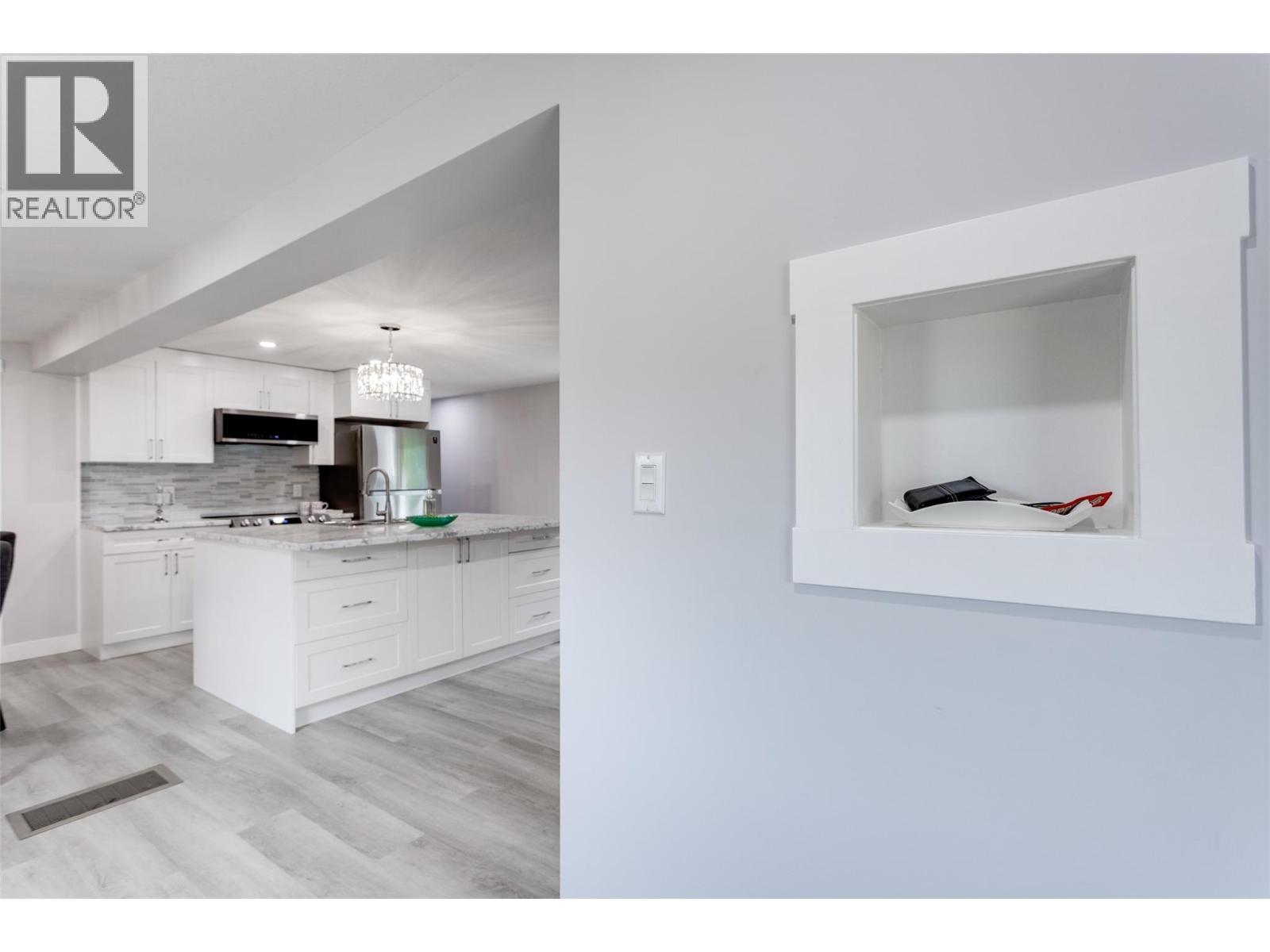 3535 Mcculloch Road Unit# 10, Kelowna, British Columbia  V1W 4R8 - Photo 3 - 10378103