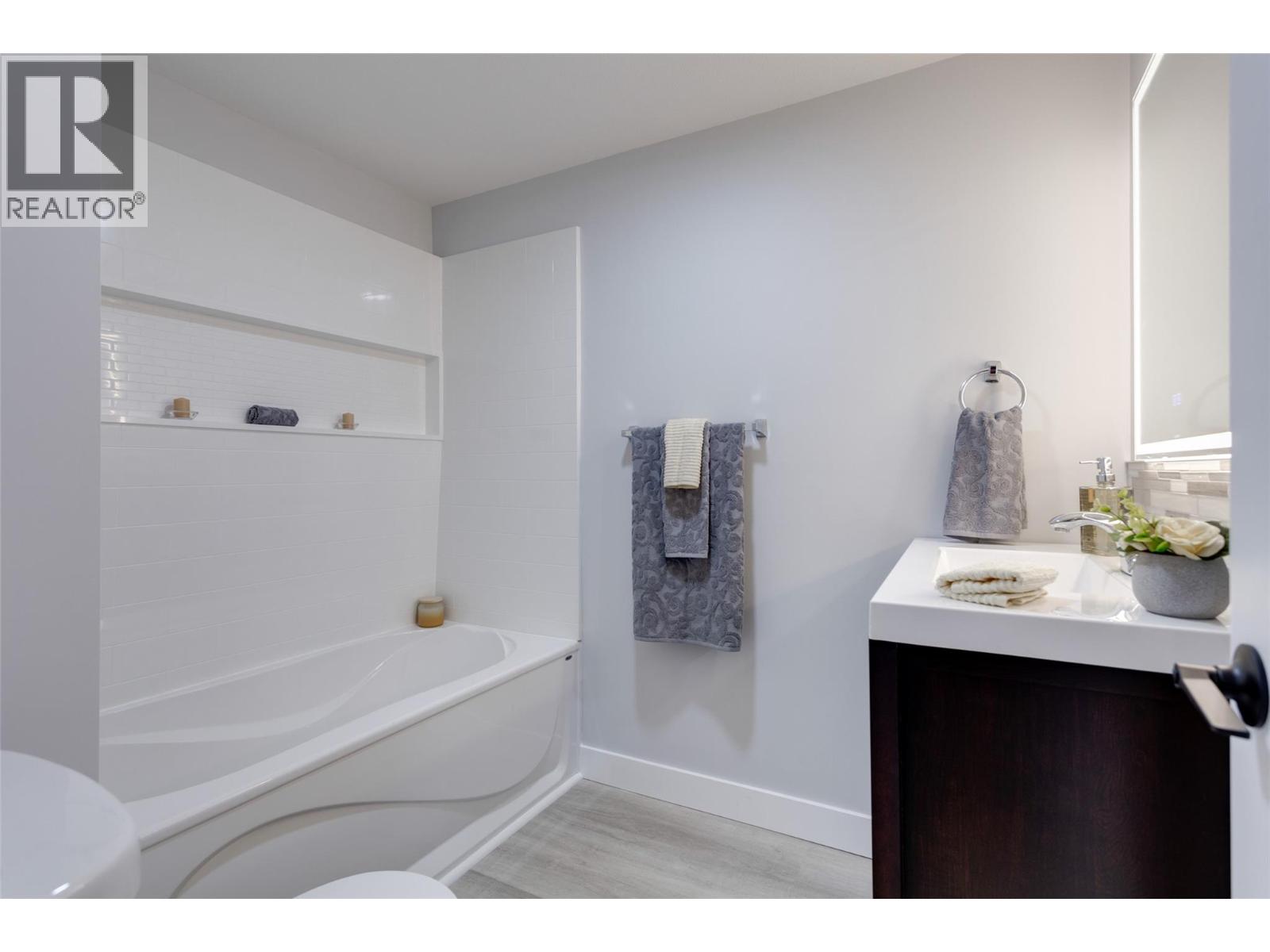 3535 Mcculloch Road Unit# 10, Kelowna, British Columbia  V1W 4R8 - Photo 30 - 10378103