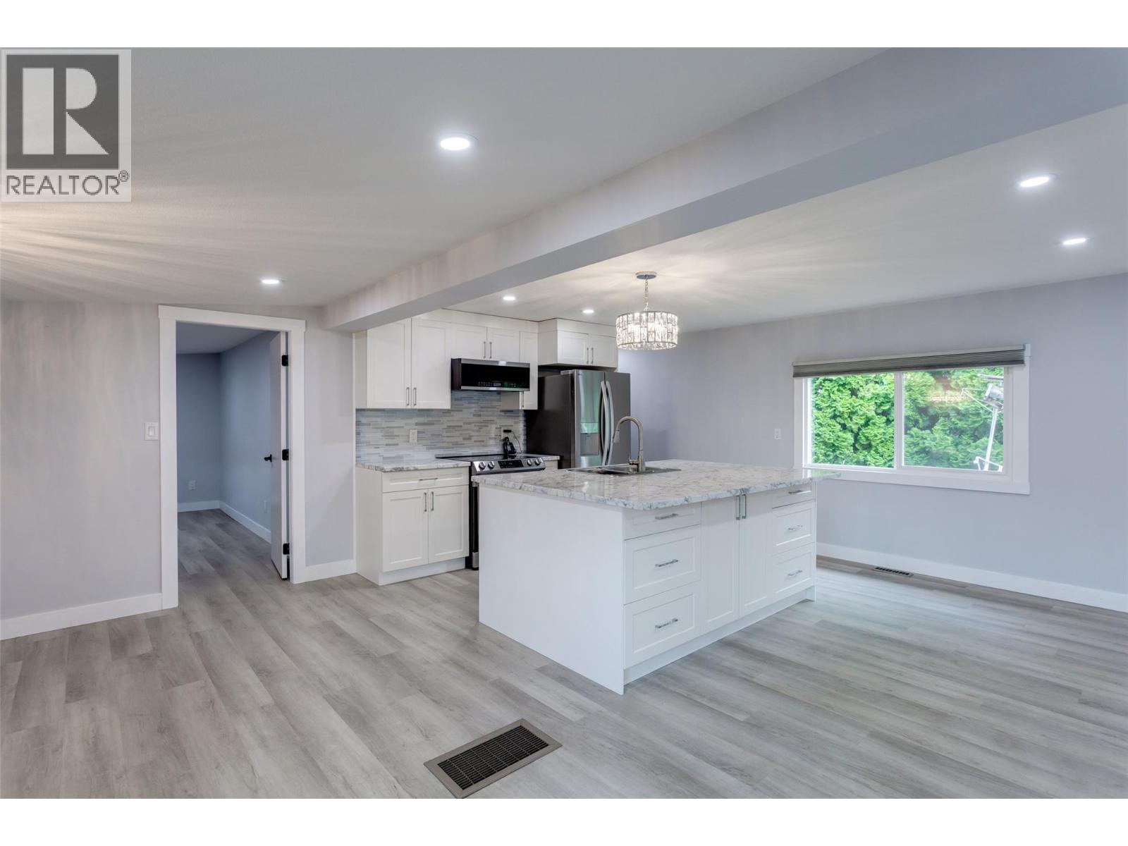 3535 Mcculloch Road Unit# 10, Kelowna, British Columbia  V1W 4R8 - Photo 5 - 10378103