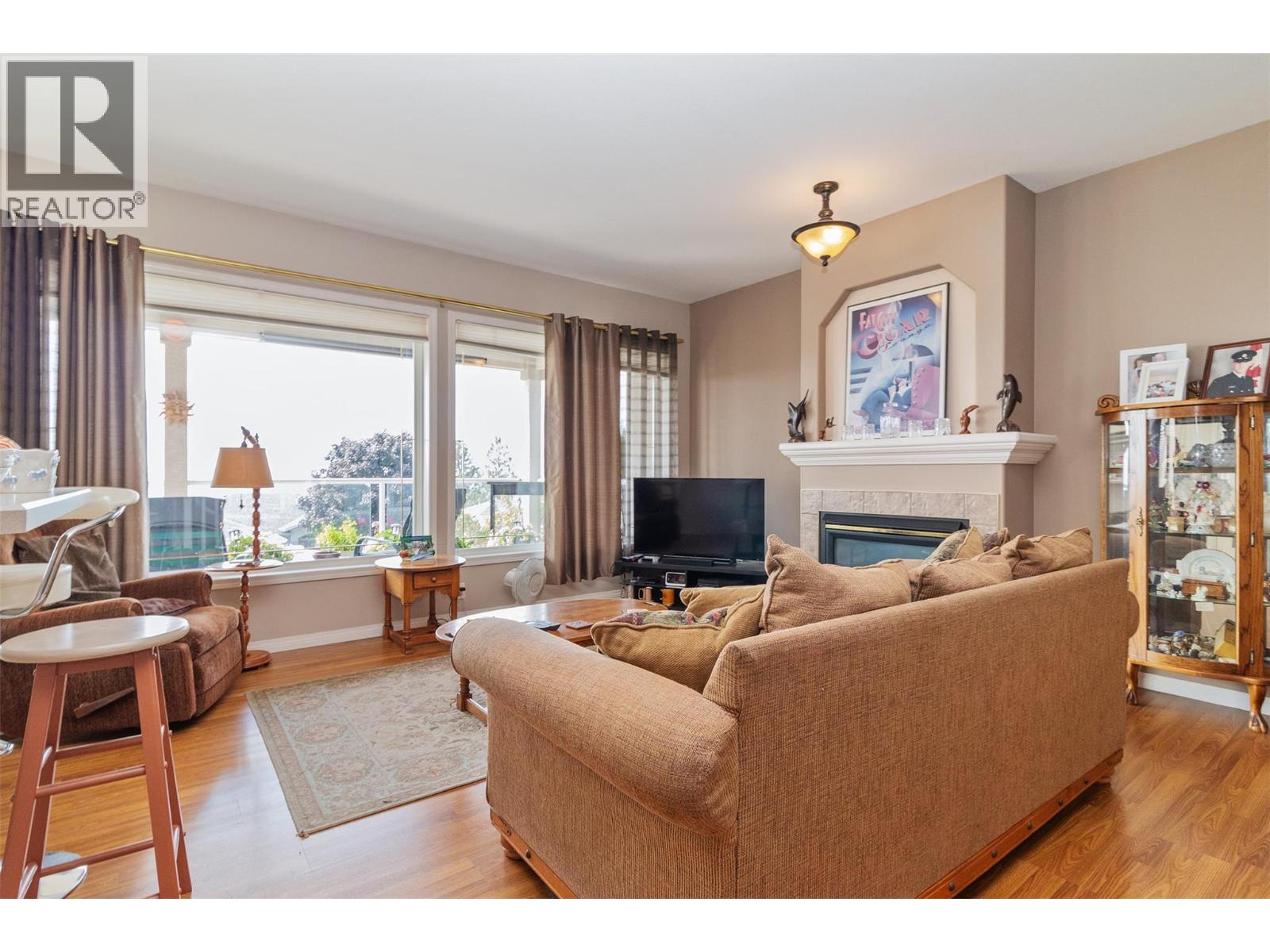 843 Lone Pine Drive, Kelowna, British Columbia  V1P 1A1 - Photo 14 - 10398975