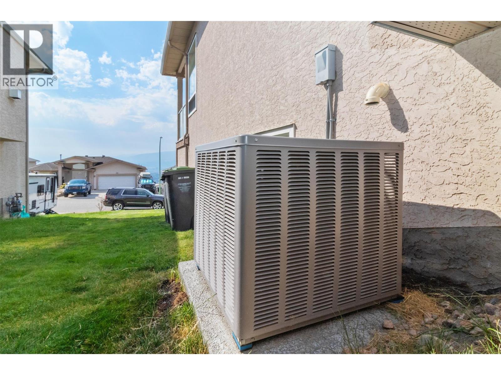 843 Lone Pine Drive, Kelowna, British Columbia  V1P 1A1 - Photo 40 - 10398975