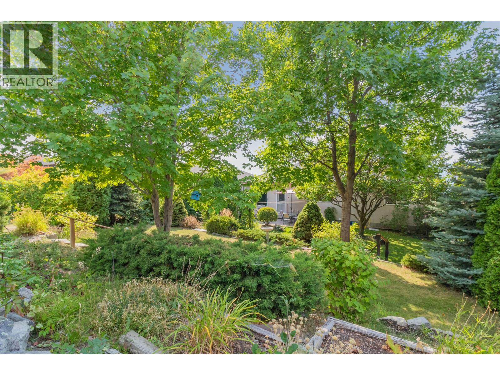 843 Lone Pine Drive, Kelowna, British Columbia  V1P 1A1 - Photo 47 - 10398975