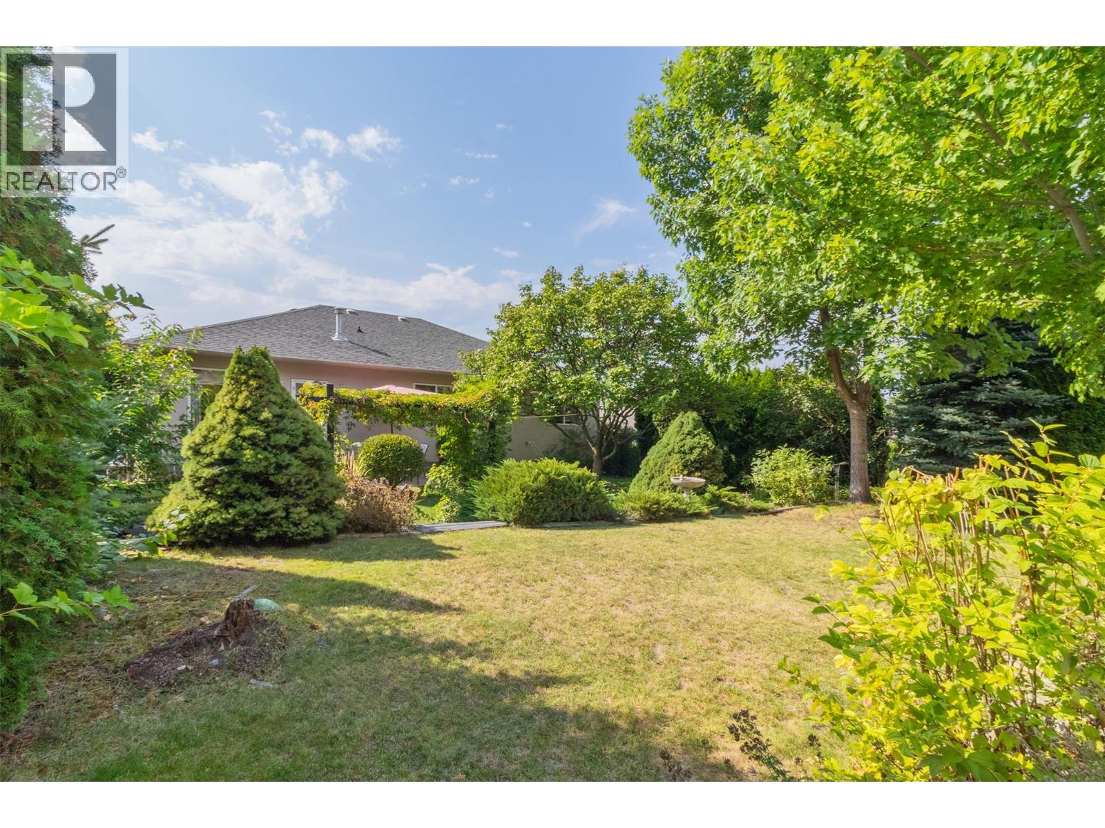 843 Lone Pine Drive, Kelowna, British Columbia  V1P 1A1 - Photo 48 - 10398975