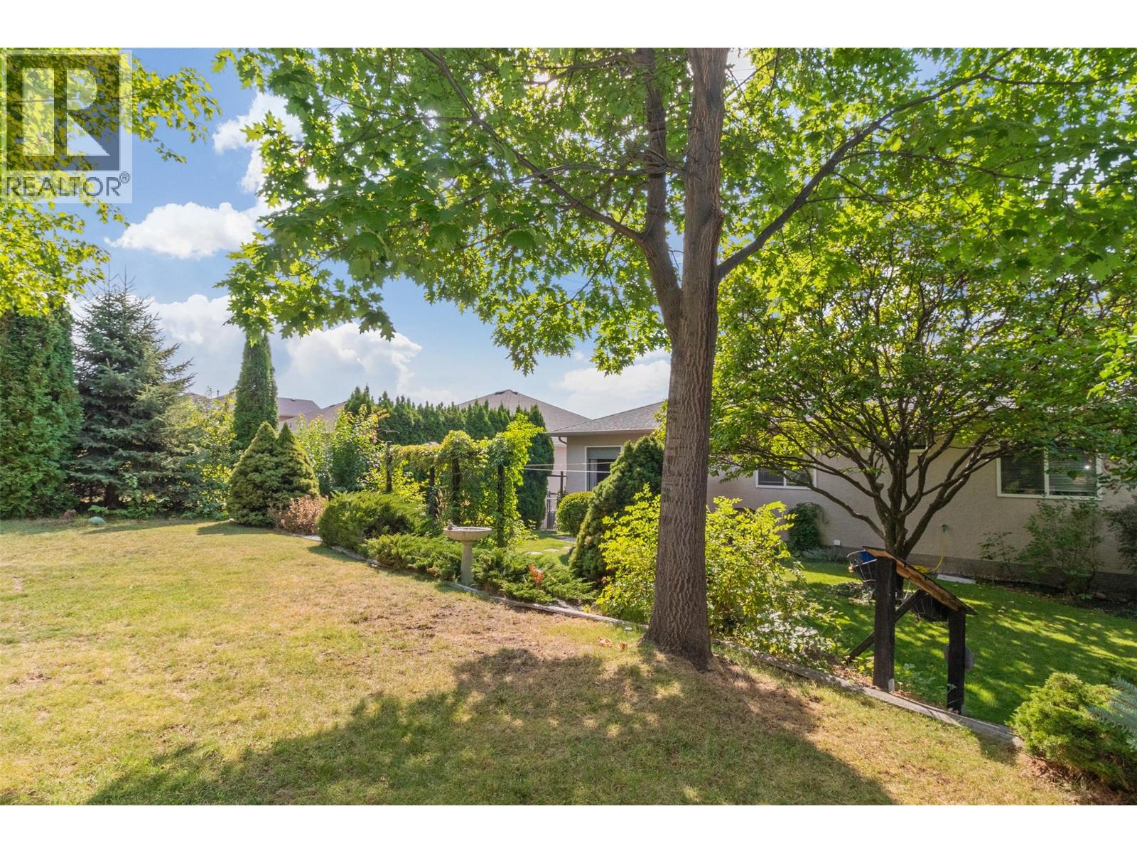 843 Lone Pine Drive, Kelowna, British Columbia  V1P 1A1 - Photo 50 - 10398975