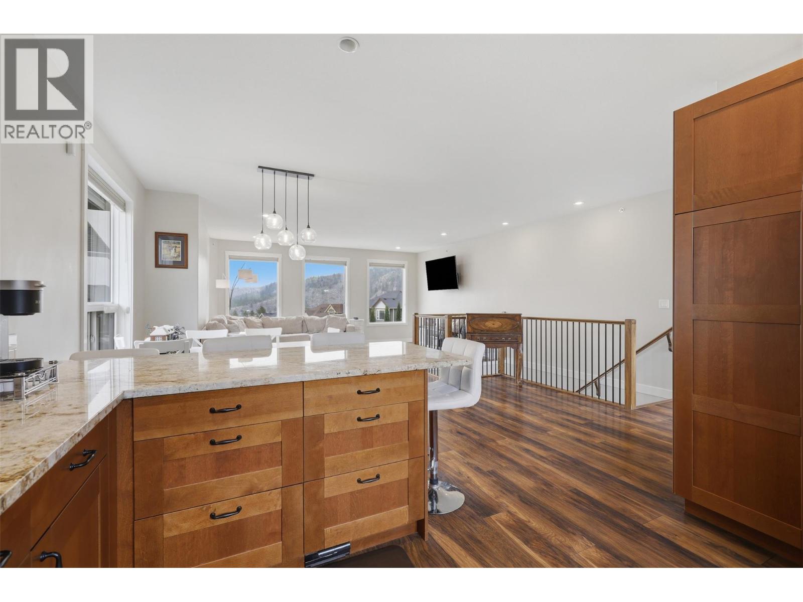 8702 Badger Drive, Kamloops, British Columbia  V2C 0B2 - Photo 13 - 10398938