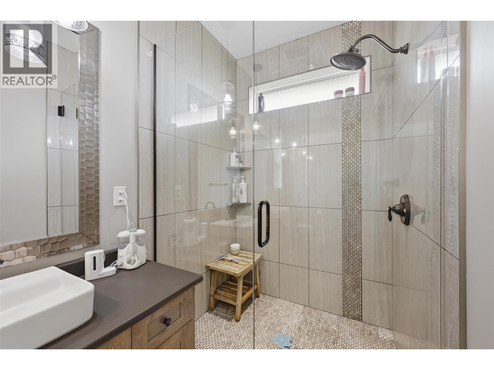 8702 Badger Drive, Kamloops, British Columbia  V2C 0B2 - Photo 20 - 10398938
