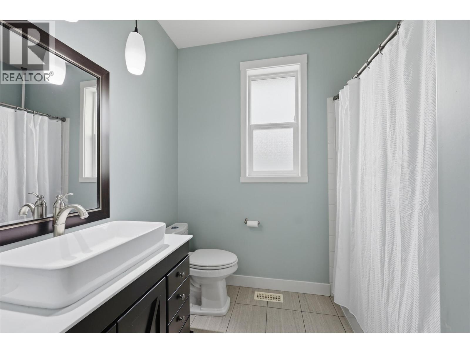 8702 Badger Drive, Kamloops, British Columbia  V2C 0B2 - Photo 27 - 10398938