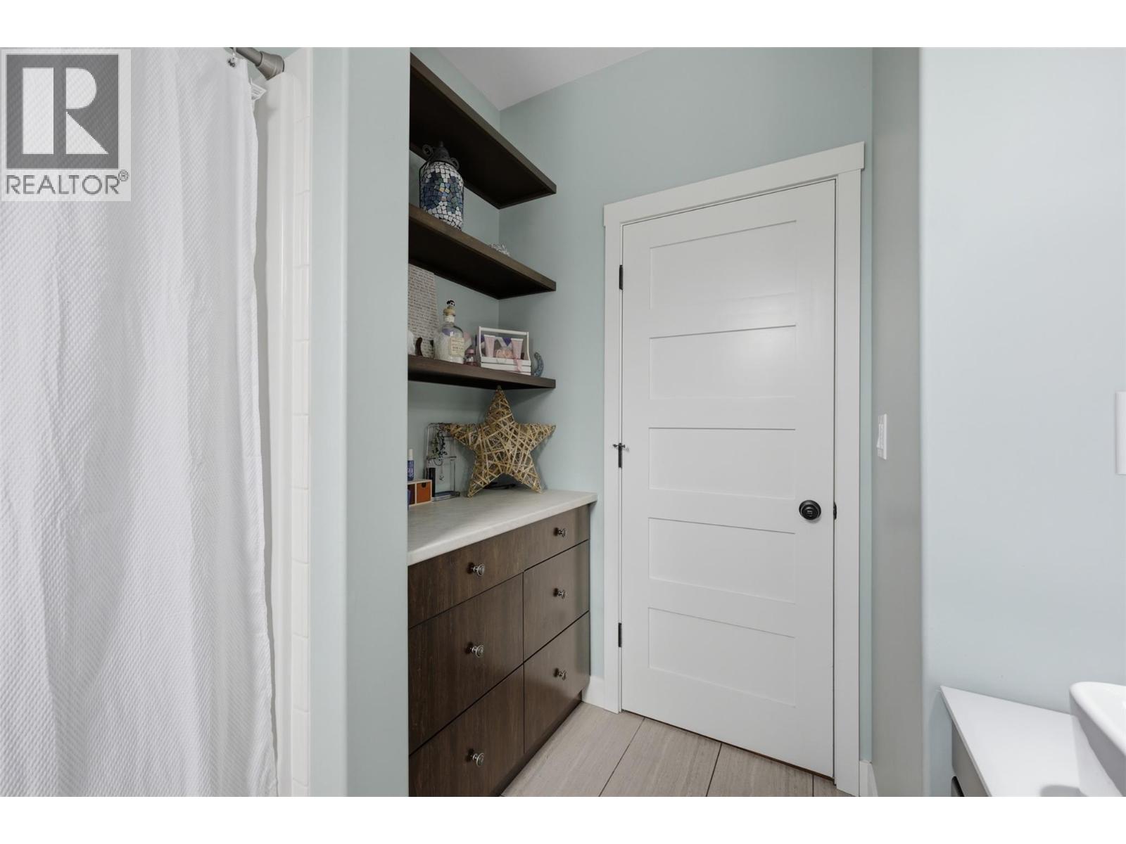8702 Badger Drive, Kamloops, British Columbia  V2C 0B2 - Photo 28 - 10398938